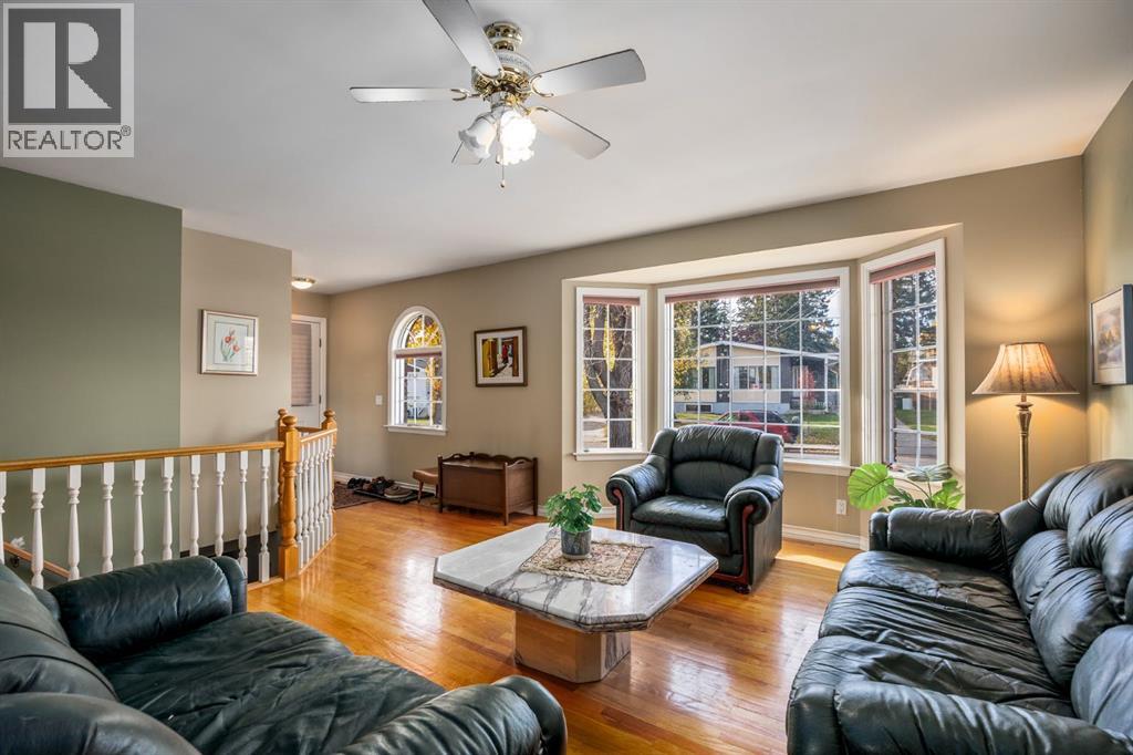 624 30 Avenue NE, Calgary, Alberta  T2E 2E3 - Photo 5 - A2349726