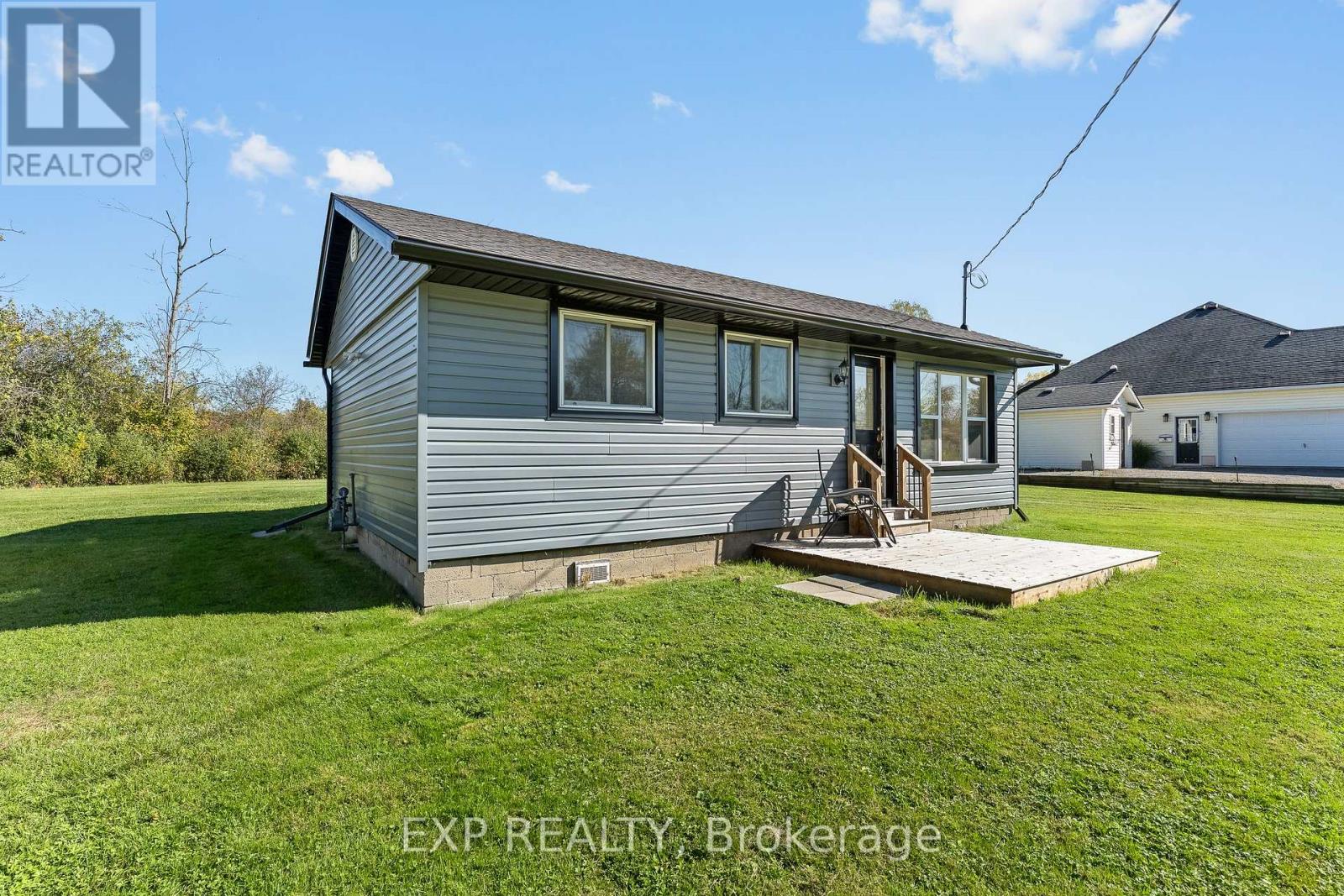 412 Windmill Point Road N, Fort Erie, Ontario  L0S 1N0 - Photo 2 - X13879428