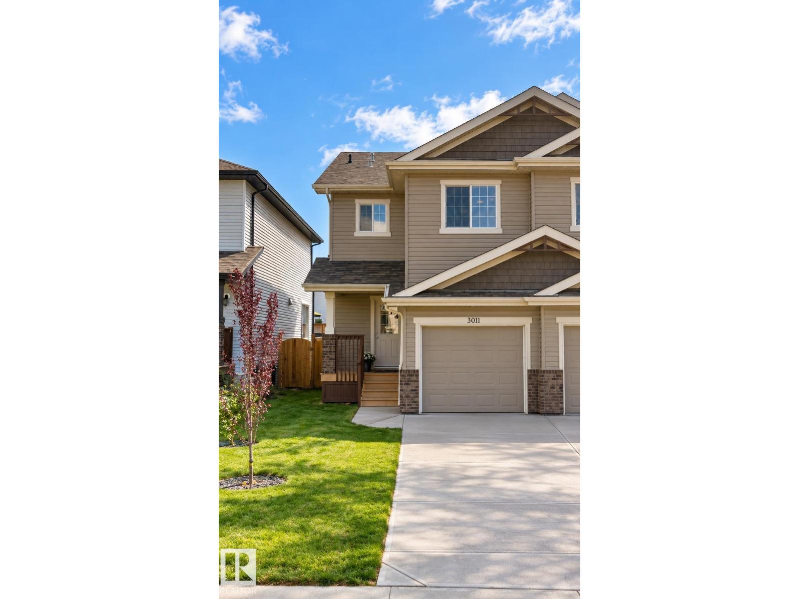 3011 17 AV NW