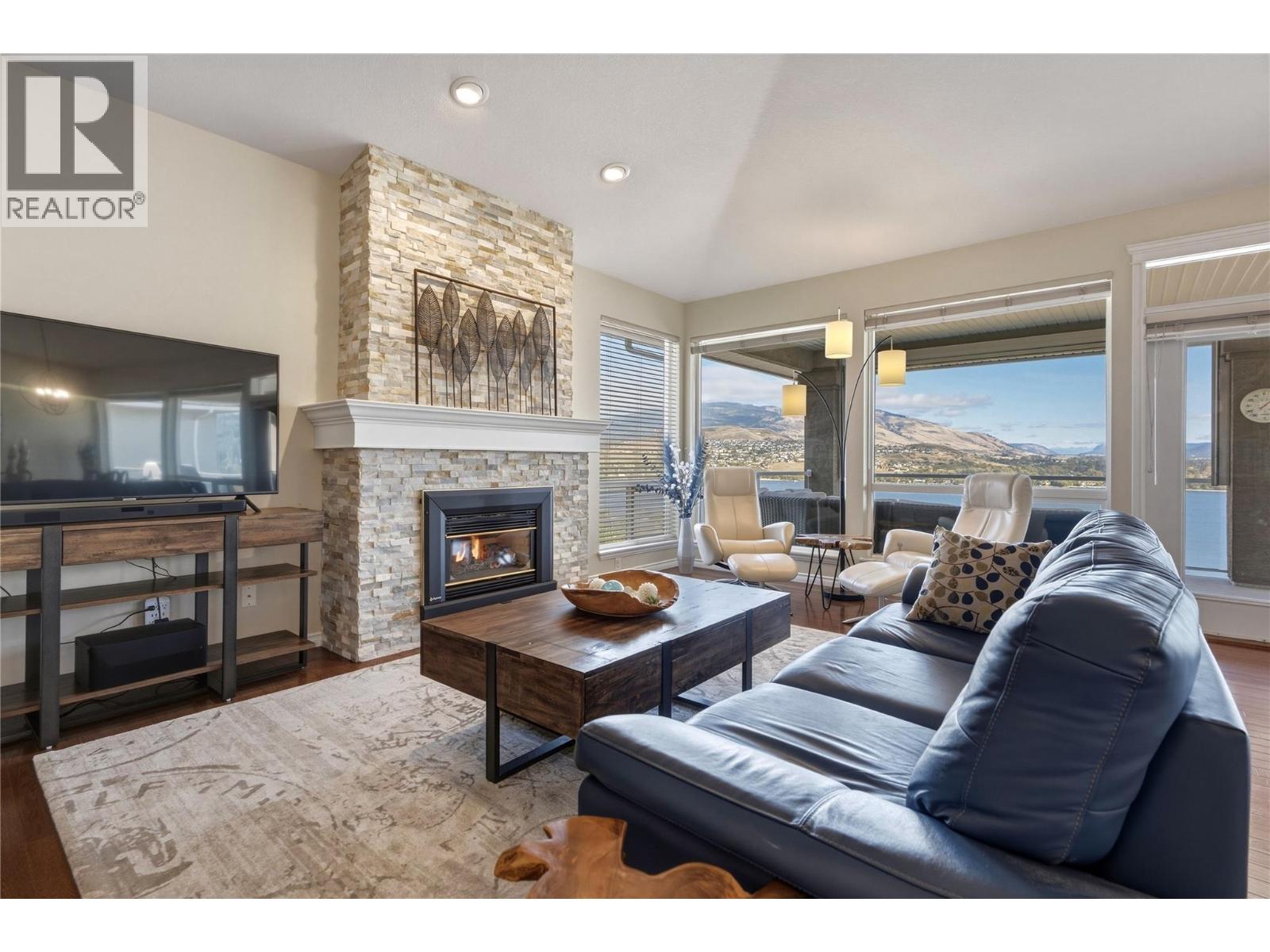 8014 Whitestone Drive Unit# 3 Coldstream British Columbia Canada V1B3M2 4