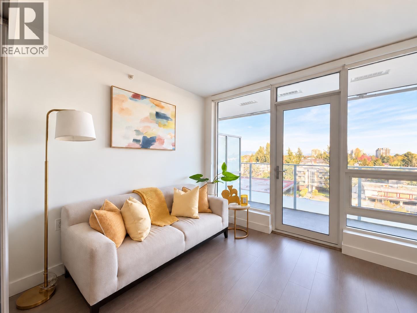 725 8133 COOK ROAD, Richmond, British Columbia