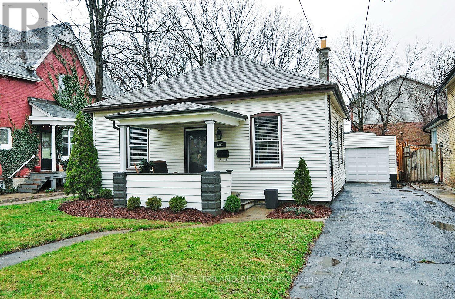 602 Central Avenue, London East (East F), Ontario  N6B 2G4 - Photo 2 - X13879464