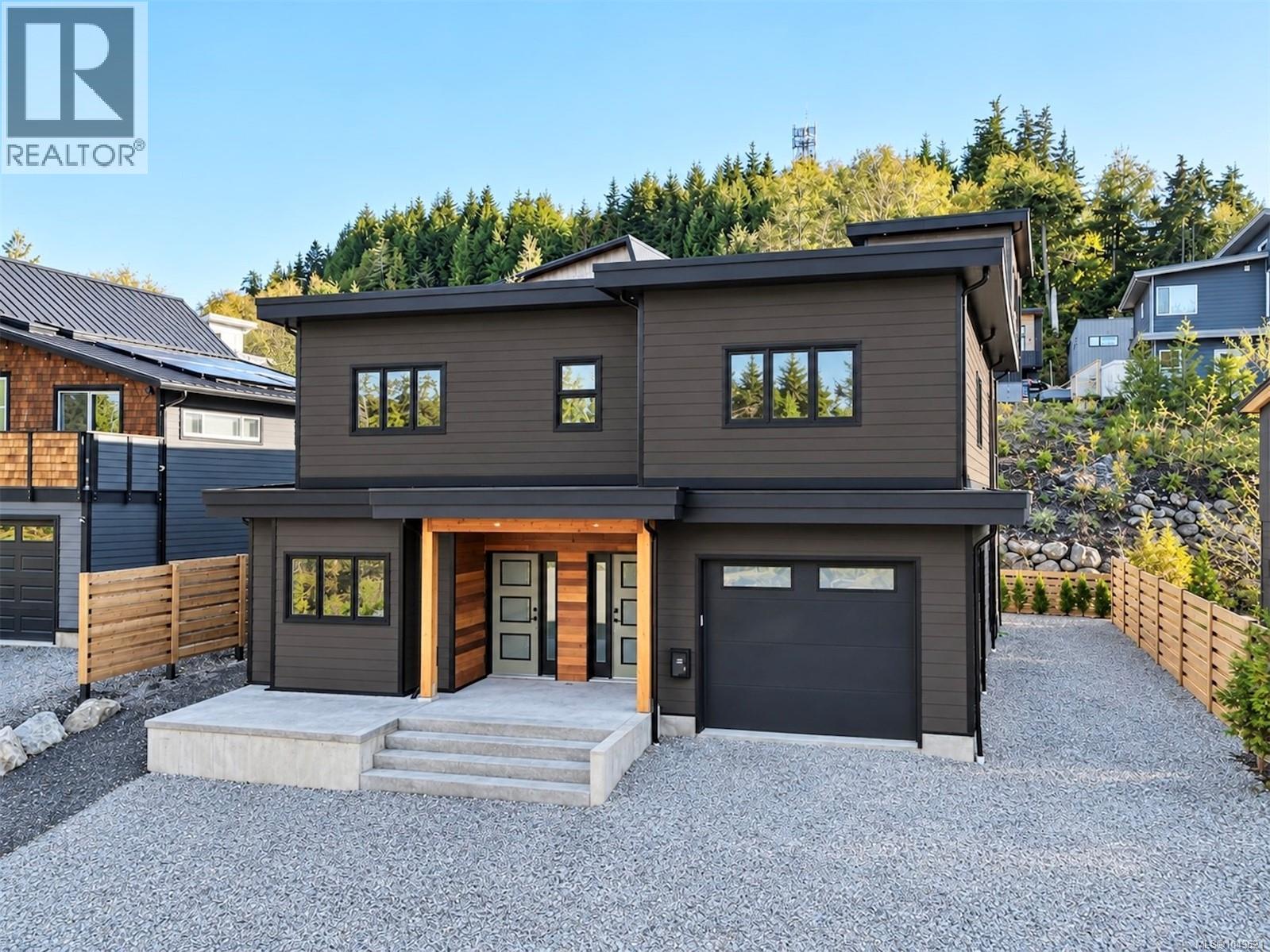 535 Gibson St, Tofino, British Columbia  V0R 2Z0 - Photo 37 - 1049621