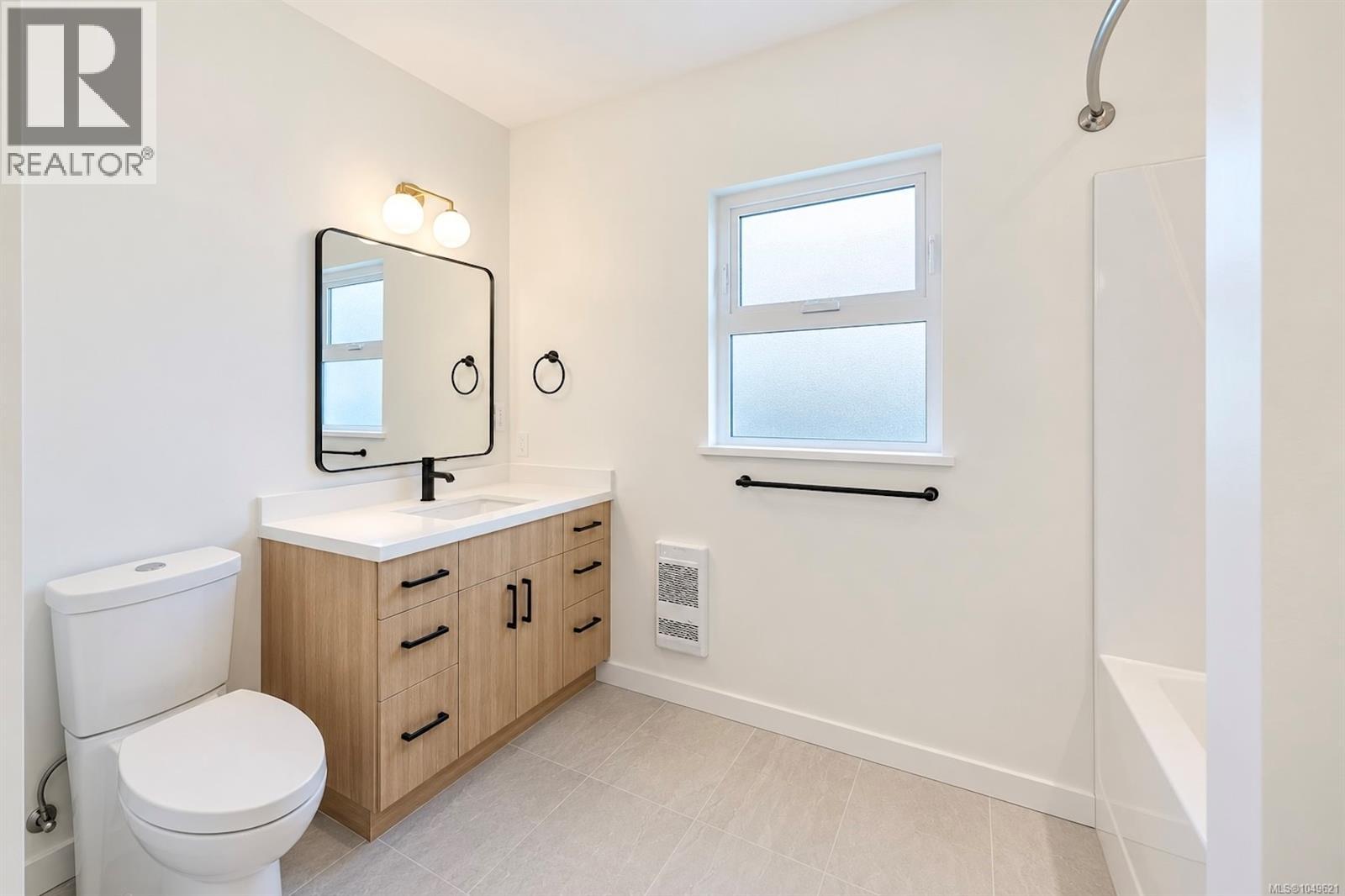535 Gibson St, Tofino, British Columbia  V0R 2Z0 - Photo 19 - 1049621