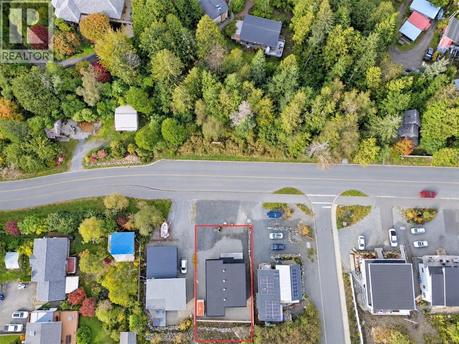 535 Gibson St, Tofino, British Columbia  V0R 2Z0 - Photo 38 - 1049621