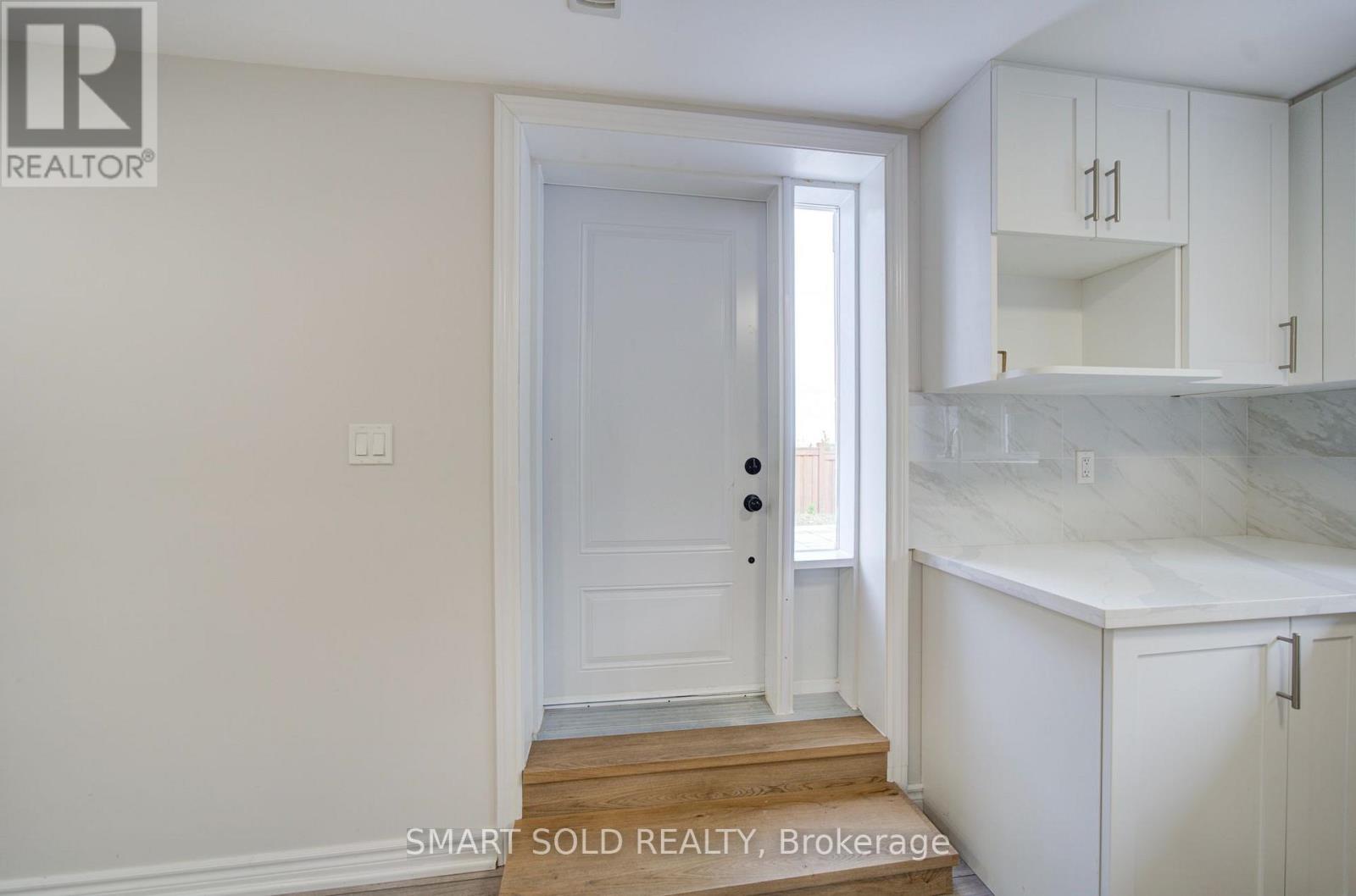 982 Wilbur Pipher Circle, Newmarket, Ontario  L3X 0B8 - Photo 32 - N13879472