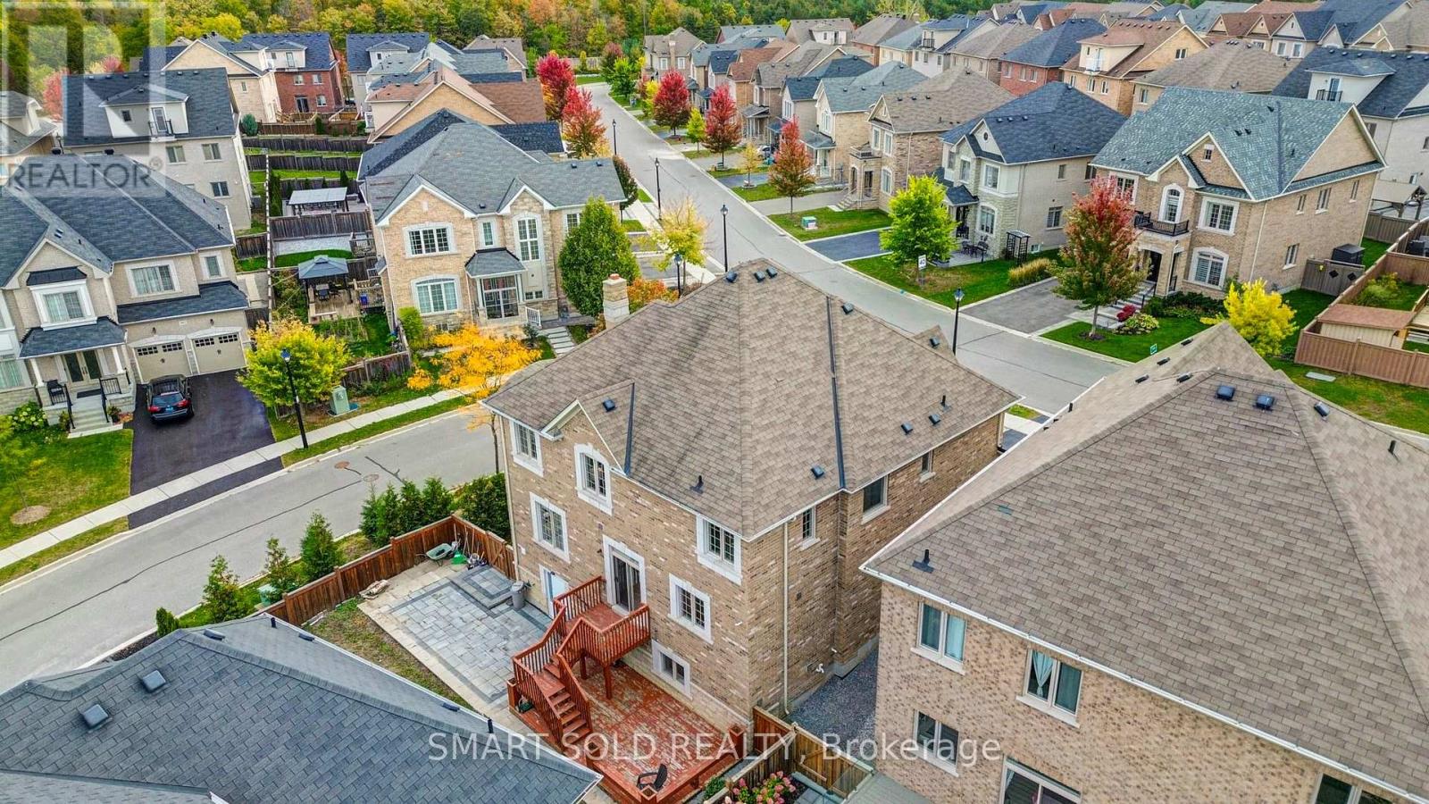 982 Wilbur Pipher Circle, Newmarket, Ontario  L3X 0B8 - Photo 6 - N13879472