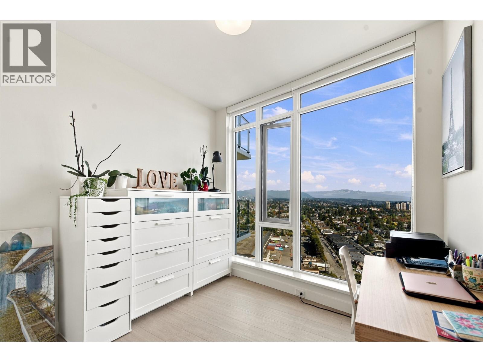 2401 7769 PARK CRESCENT
