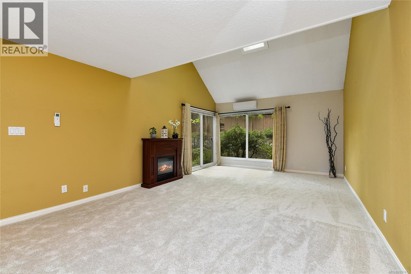 2310 Fernwood Rd