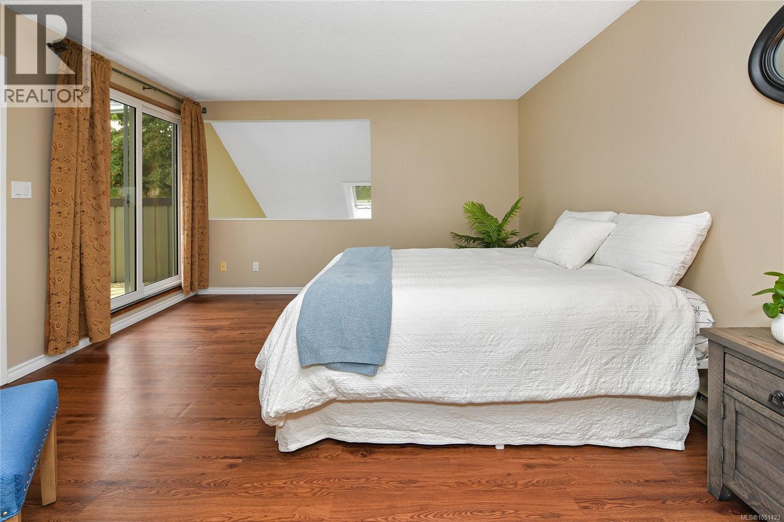 2310 Fernwood Rd