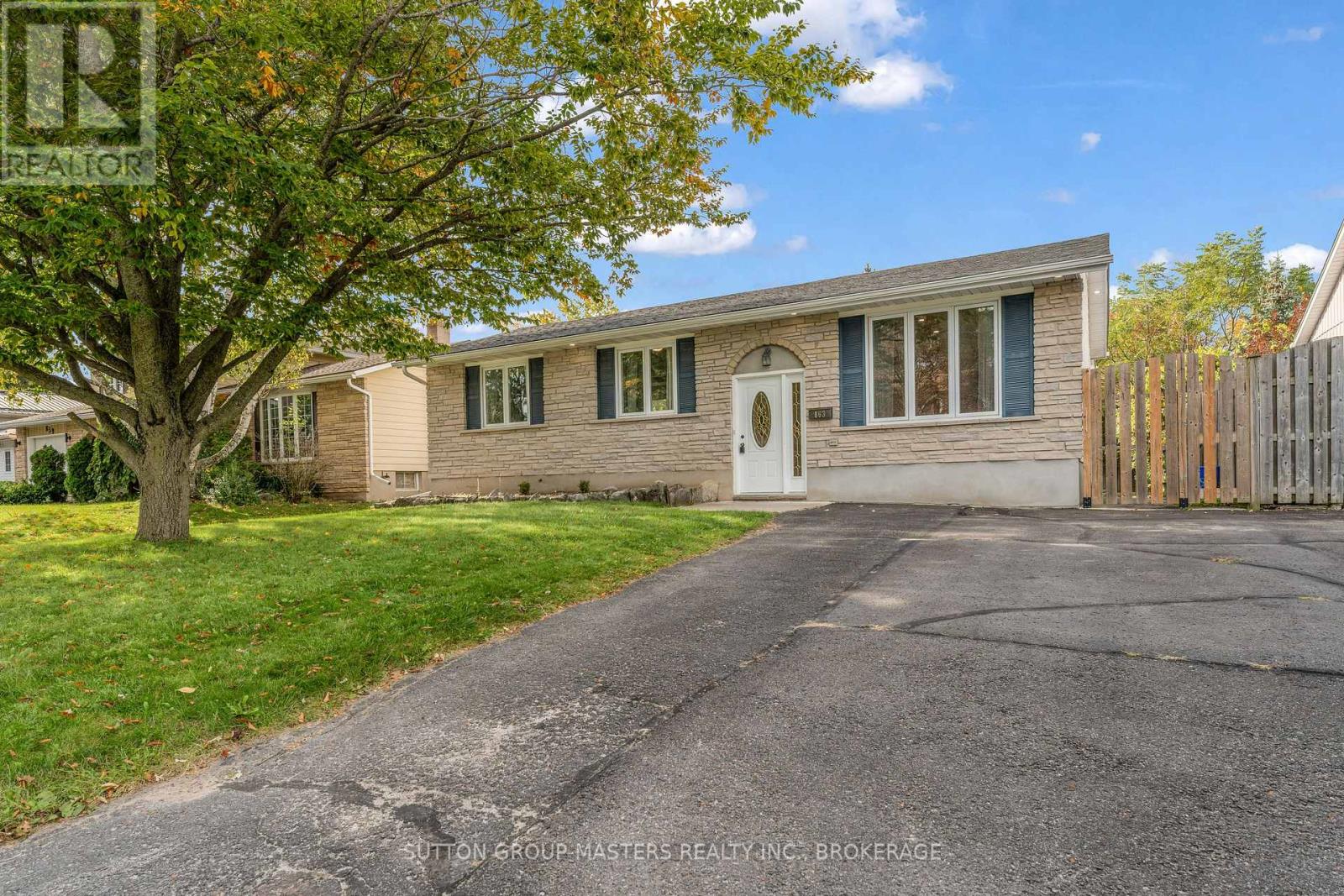 863 Pembridge Crescent, Kingston, Ontario