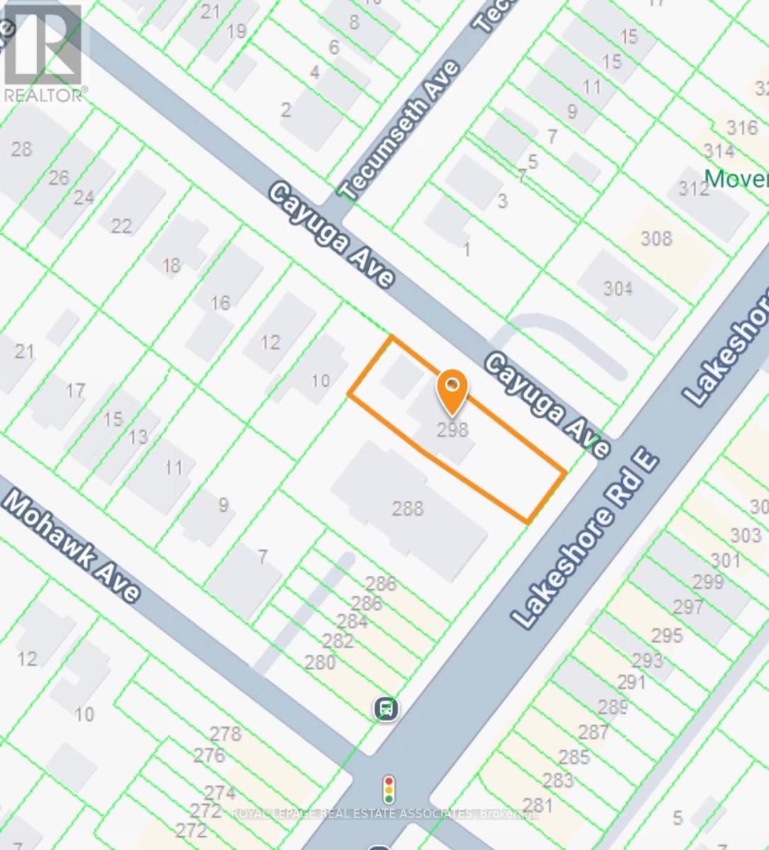 298 LAKESHORE ROAD E, Mississauga, Ontario