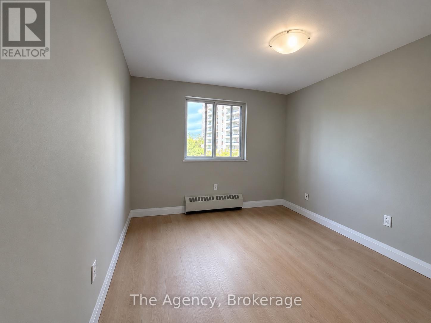 309 - 45 Paisley Boulevard W, Mississauga, Ontario  L5B 1E4 - Photo 10 - W13879596