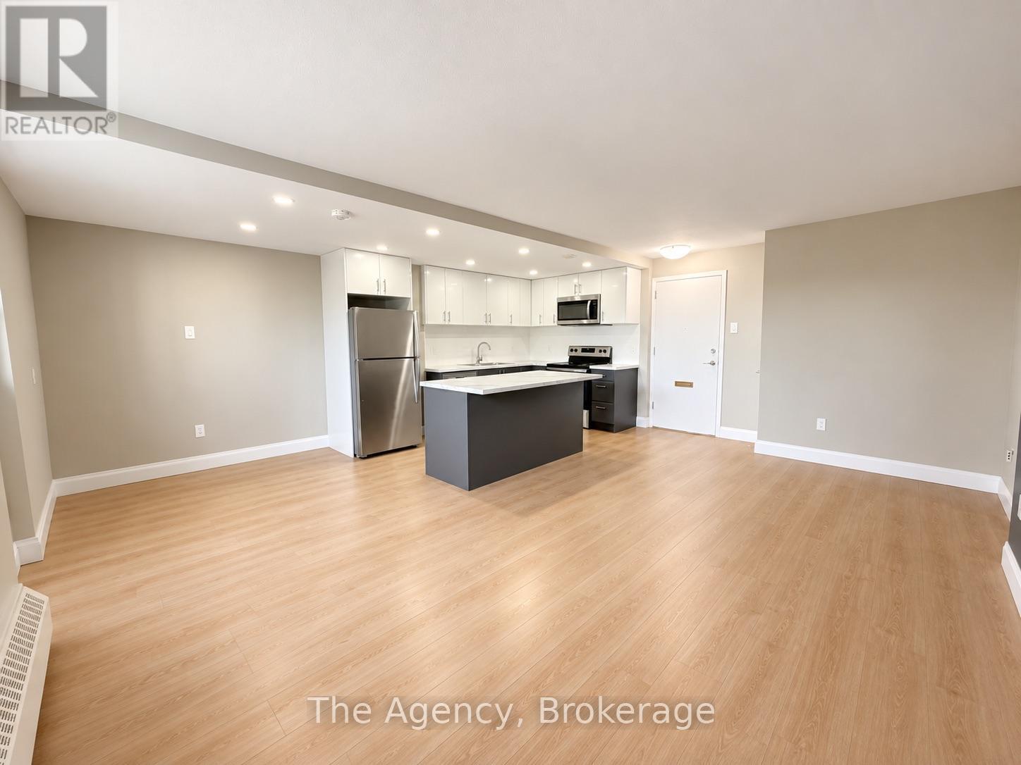309 - 45 Paisley Boulevard W, Mississauga, Ontario  L5B 1E4 - Photo 7 - W13879596