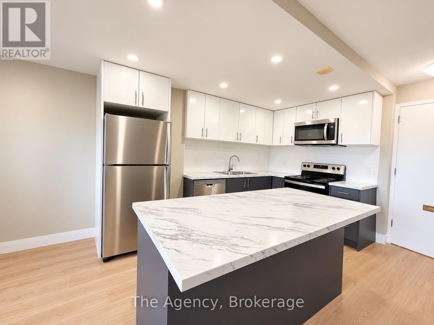 309 - 45 PAISLEY BOULEVARD W