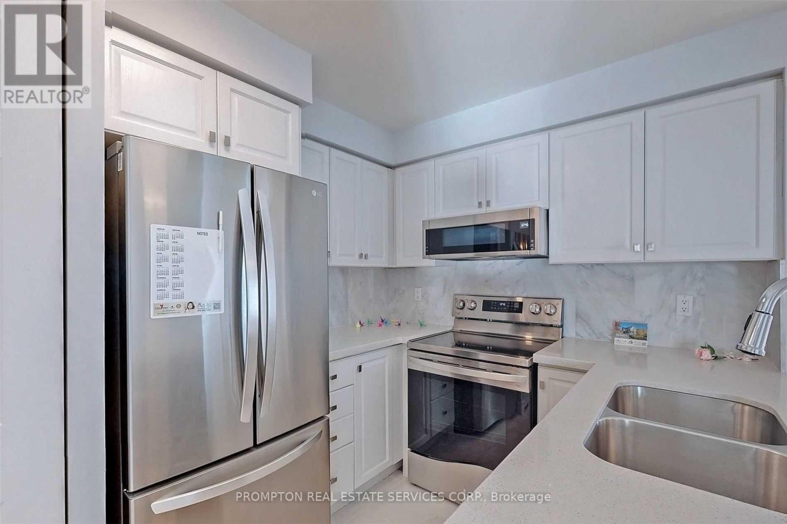 2205 - 7 Lorraine Drive, Toronto, Ontario  M2N 7H2 - Photo 2 - C13879512