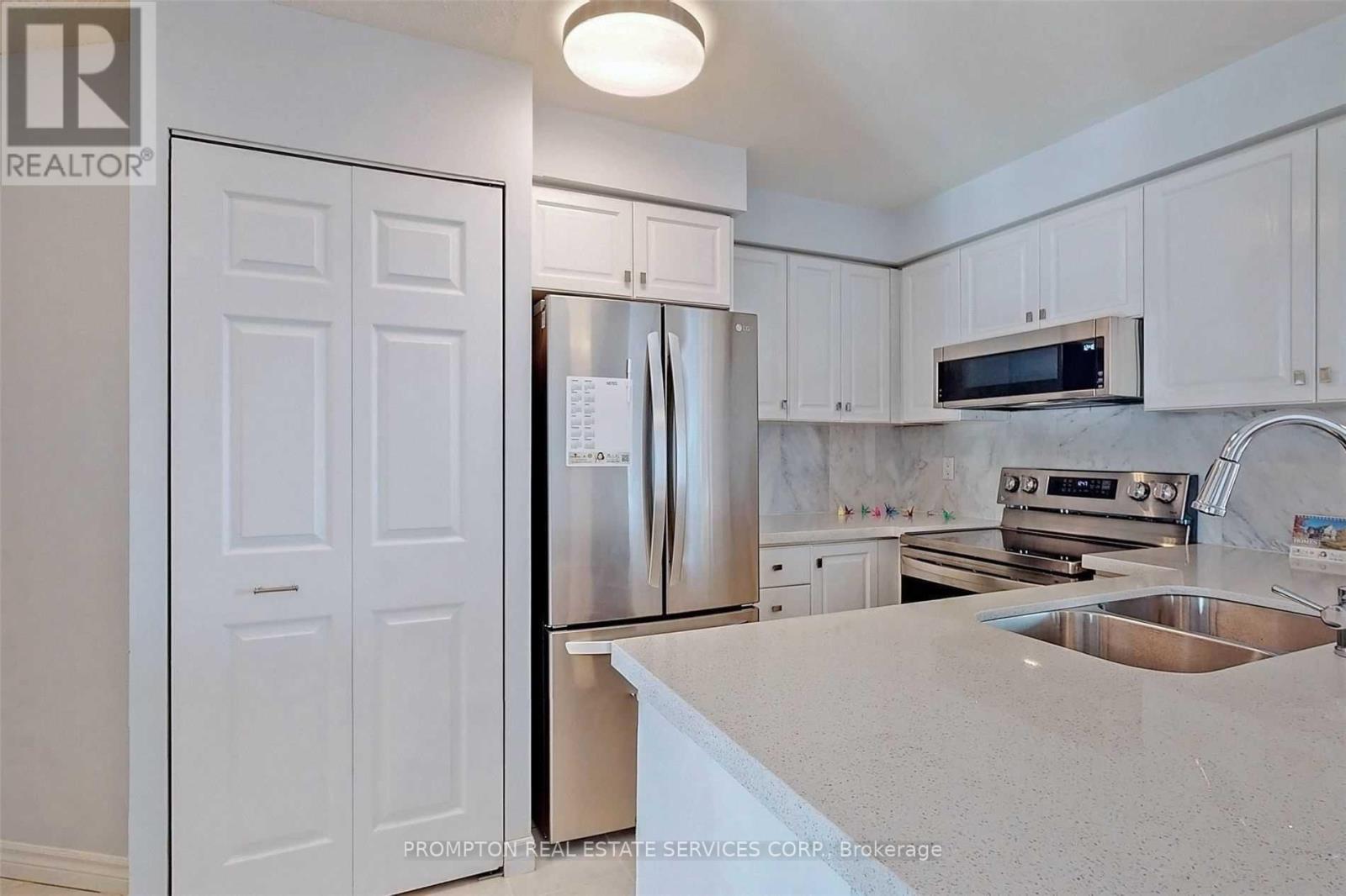 2205 - 7 Lorraine Drive, Toronto, Ontario  M2N 7H2 - Photo 4 - C13879512