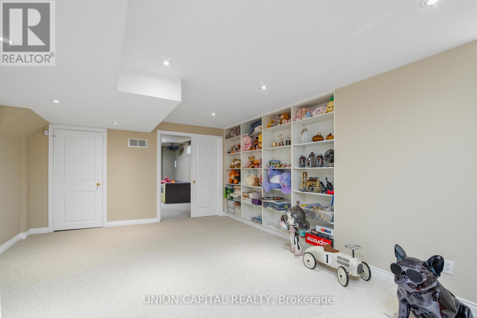 24 Royal West Road, Markham, Ontario  L6C 0L5 - Photo 38 - N13879488