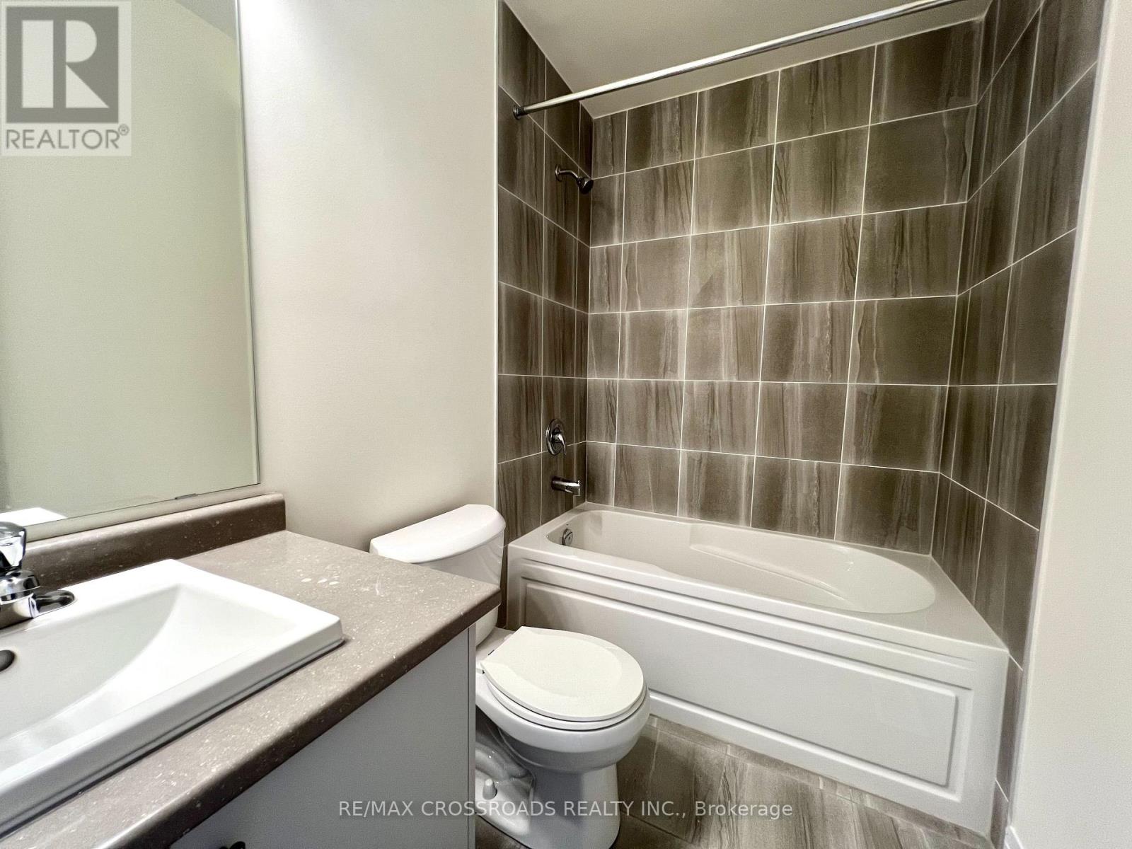 11421 Leslie Street, Richmond Hill, Ontario  L4S 0N7 - Photo 12 - N13879502