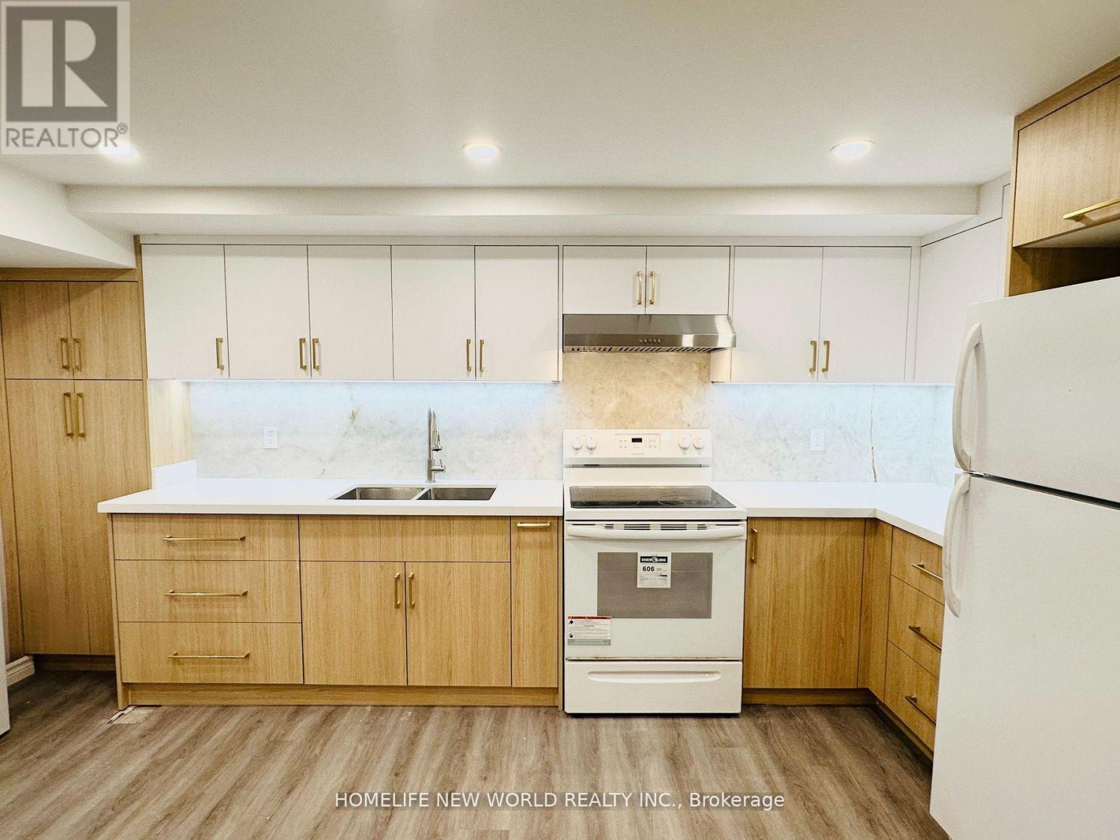 16 Marion Crescent, Markham, Ontario  L3P 6E7 - Photo 3 - N13879504