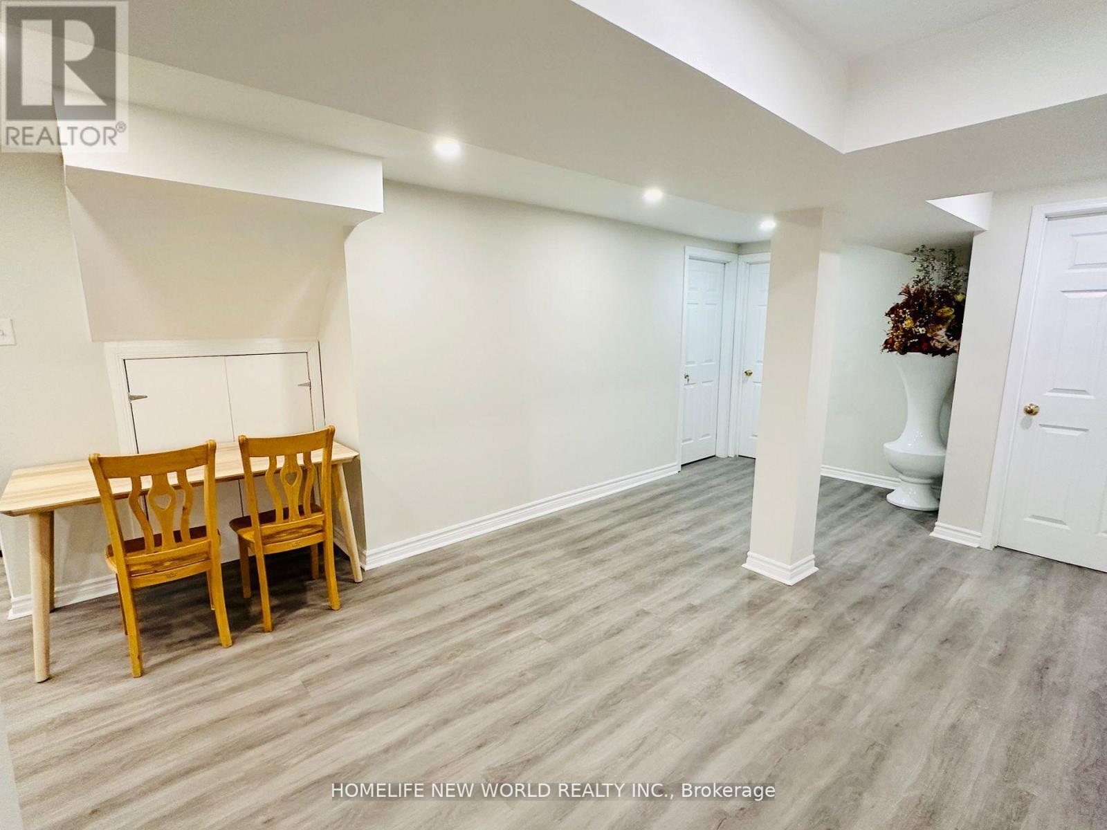16 Marion Crescent, Markham, Ontario  L3P 6E7 - Photo 4 - N13879504
