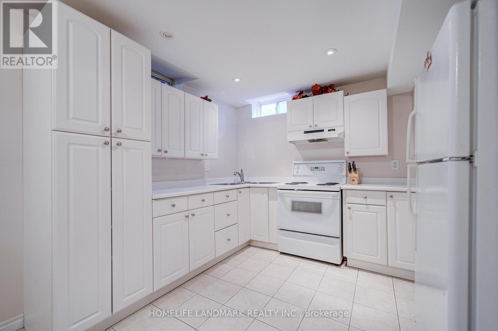 2 Kingshill Road, Richmond Hill, Ontario  L4E 4B1 - Photo 37 - N13879508