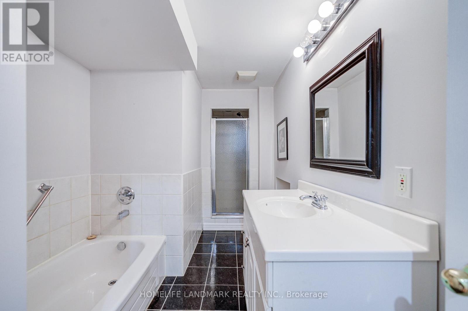 2 Kingshill Road, Richmond Hill, Ontario  L4E 4B1 - Photo 40 - N13879508