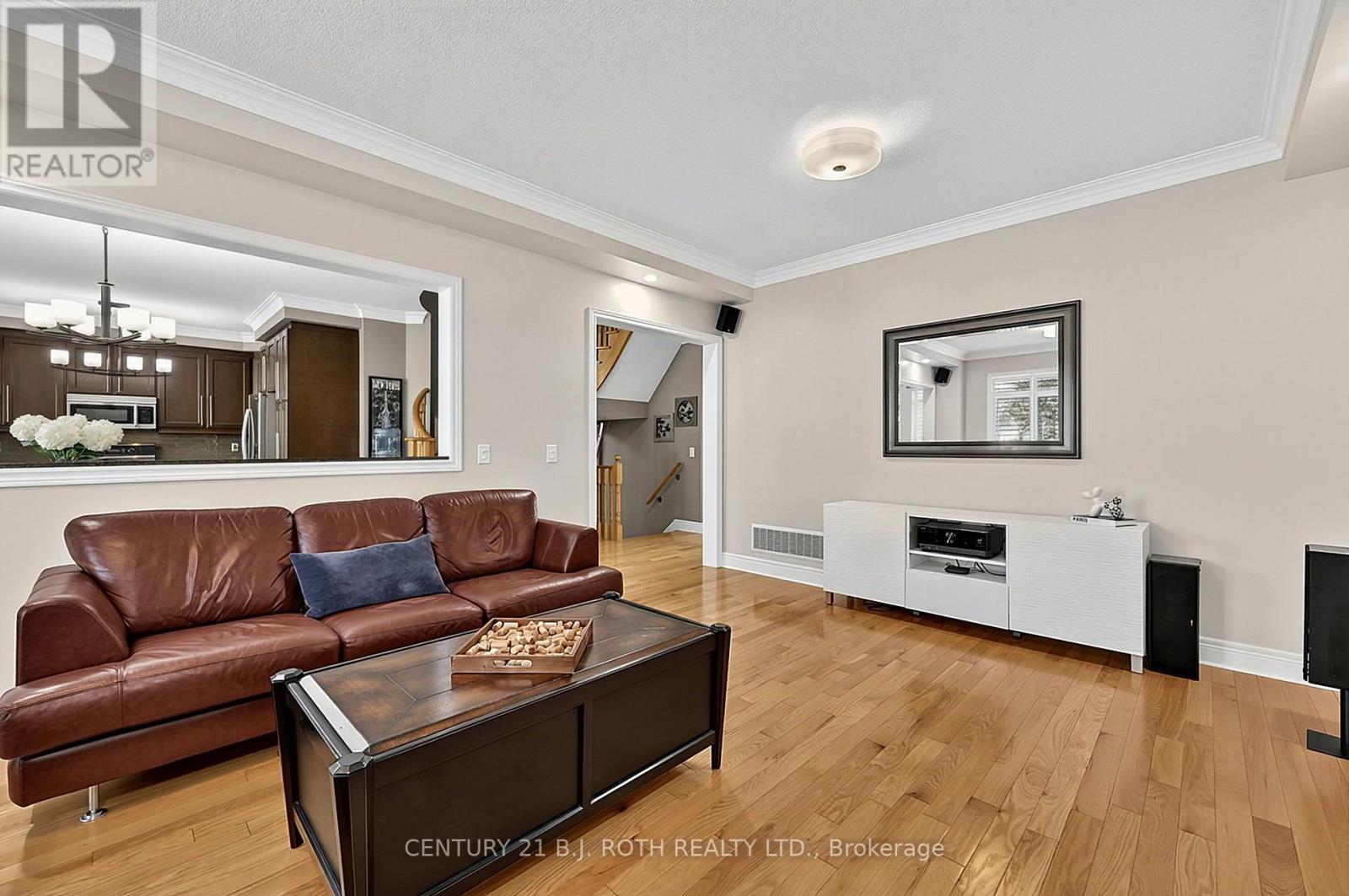 81 Royal Park Boulevard, Barrie, Ontario  L4N 9R9 - Photo 10 - S13879570