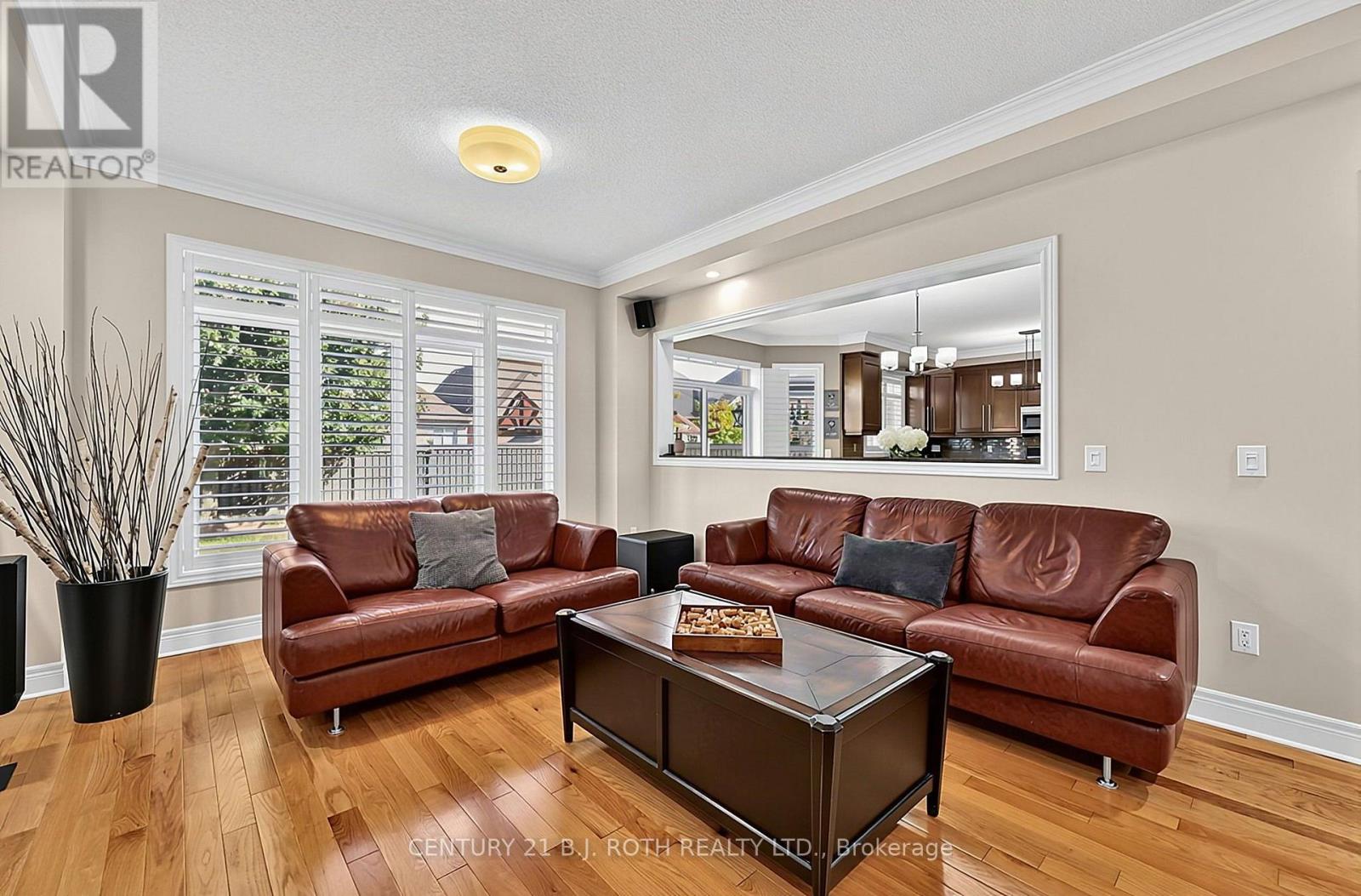 81 Royal Park Boulevard, Barrie, Ontario  L4N 9R9 - Photo 11 - S13879570
