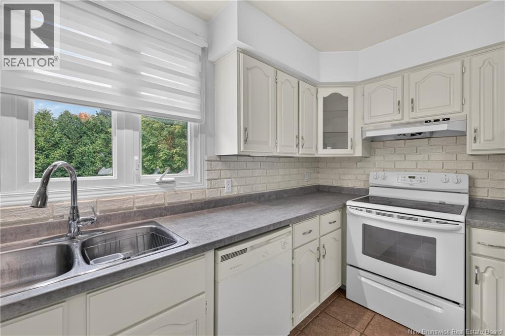 946 Francois Street, Beresford, New Brunswick  E8K 1L3 - Photo 6 - NB149391