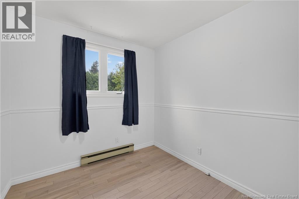 946 Francois Street, Beresford, New Brunswick  E8K 1L3 - Photo 15 - NB149391