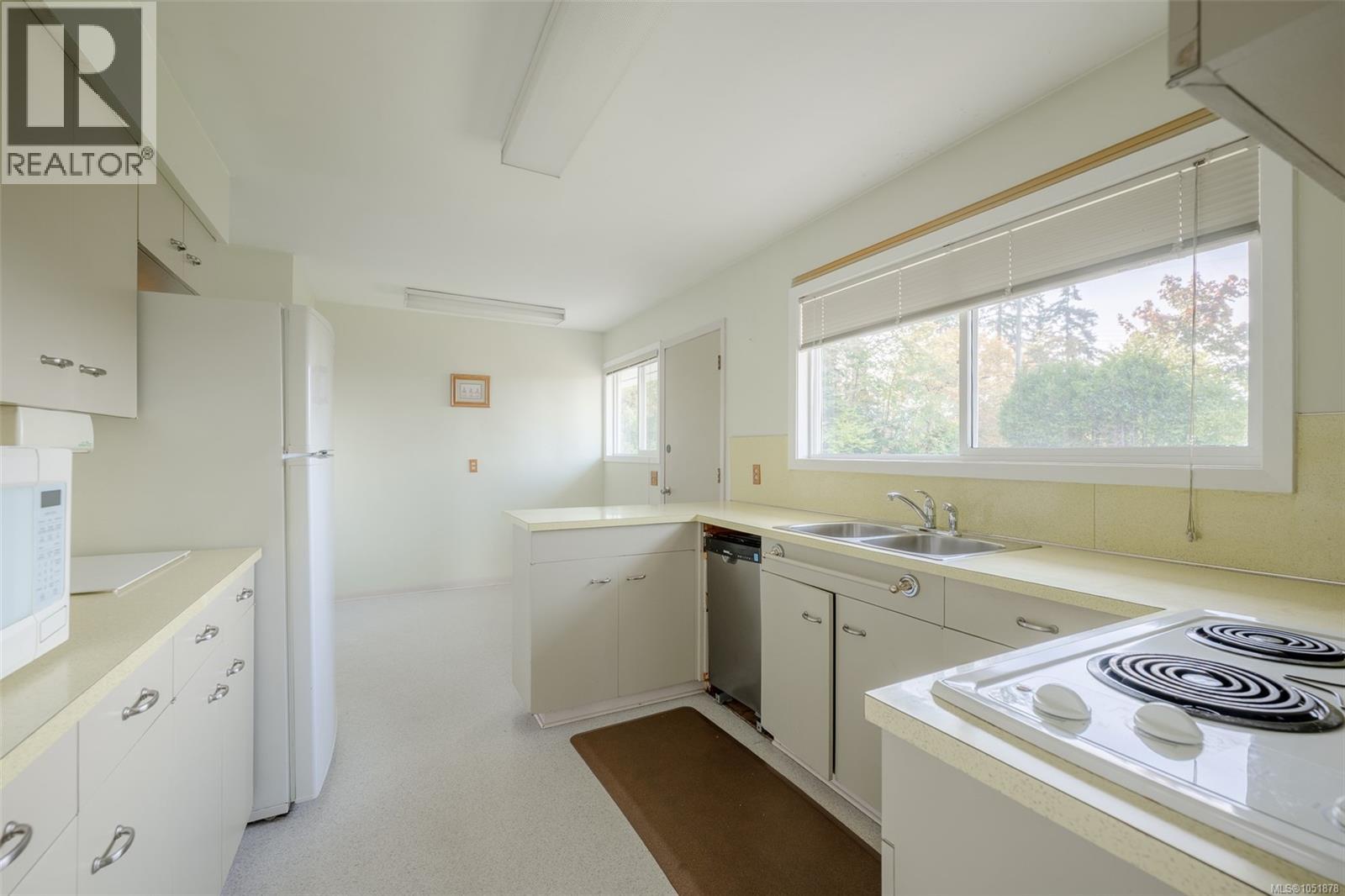 2804 16th Ave