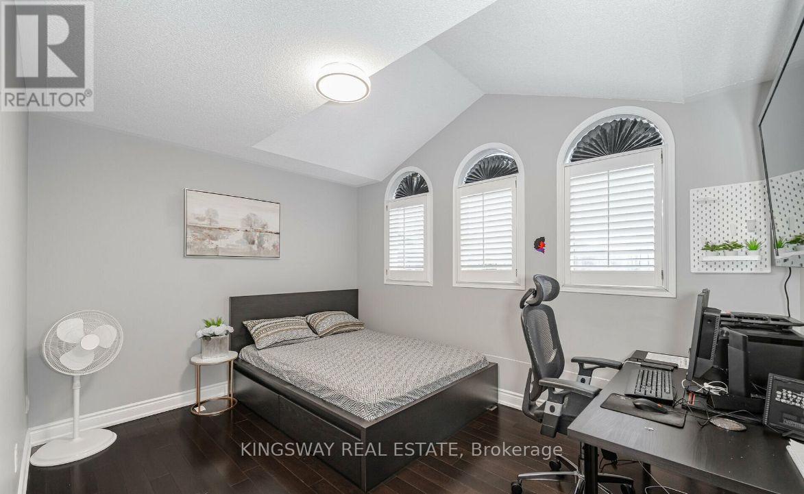 5103 Silverwater Mill Crescent, Mississauga, Ontario  L5V 2B2 - Photo 10 - W13879536