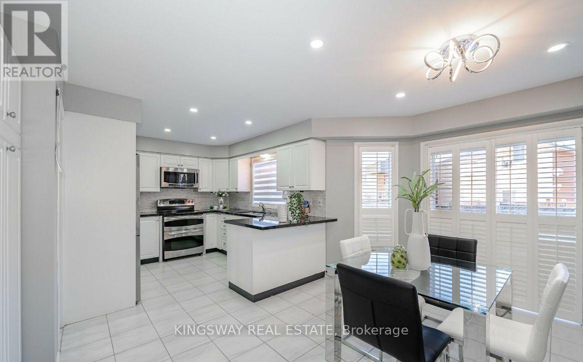 5103 Silverwater Mill Crescent, Mississauga, Ontario  L5V 2B2 - Photo 5 - W13879536