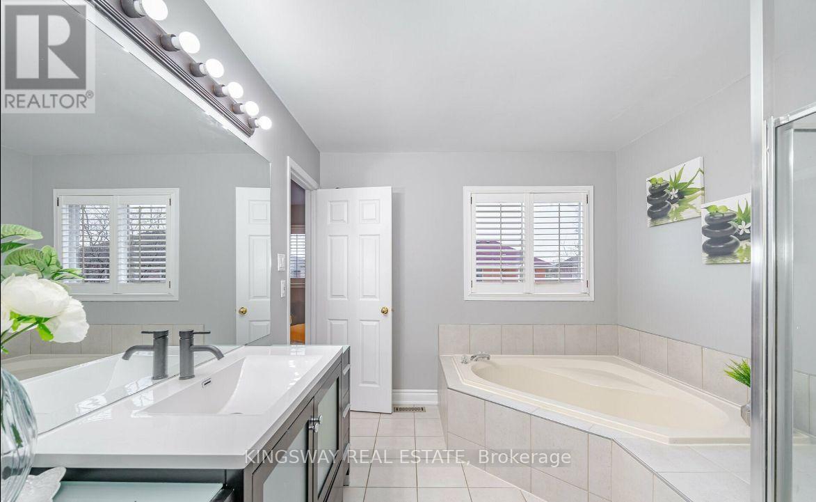 5103 Silverwater Mill Crescent, Mississauga, Ontario  L5V 2B2 - Photo 8 - W13879536