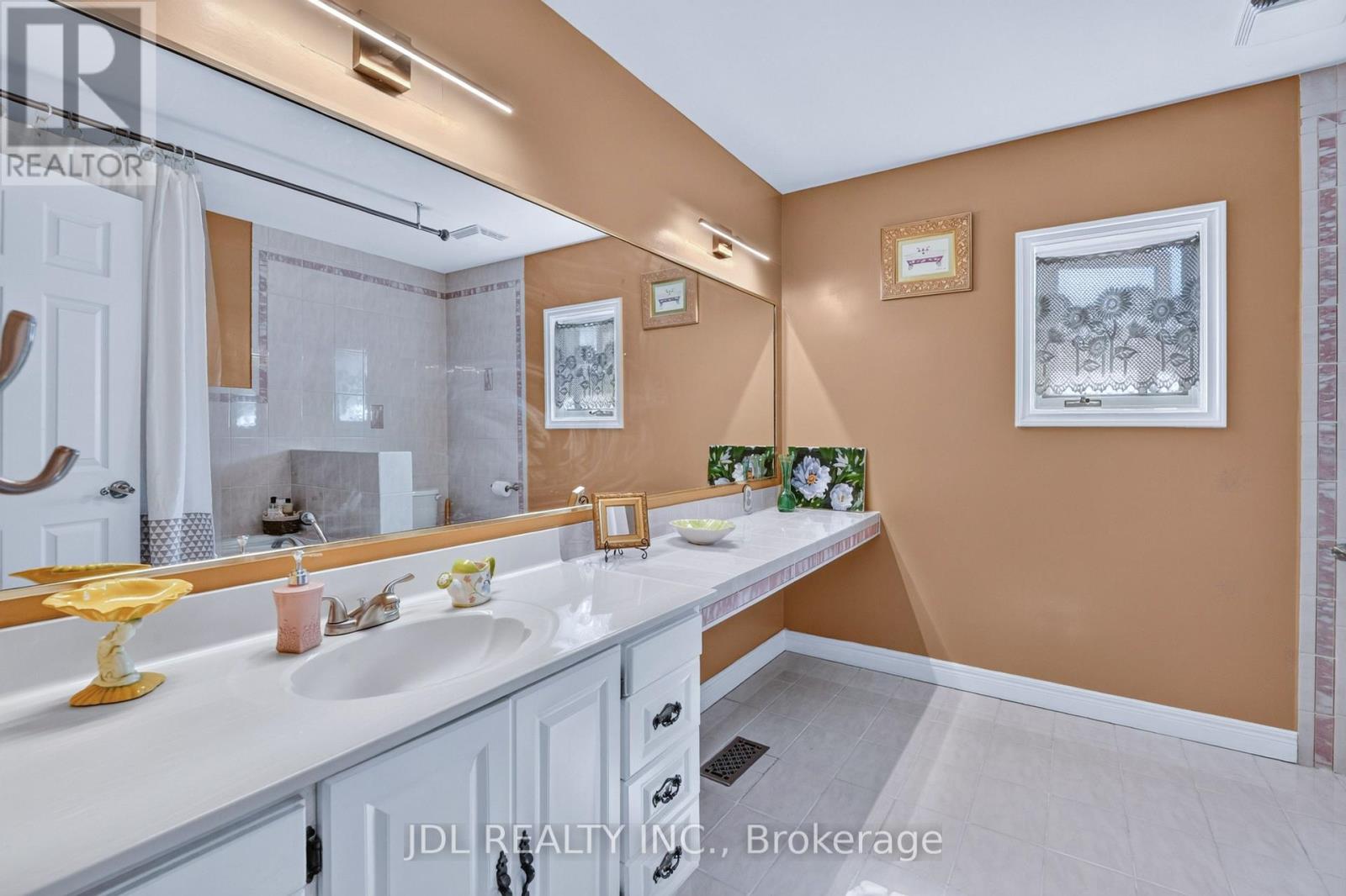6240 Moretta Drive, Niagara Falls, Ontario  L2J 4H4 - Photo 35 - X13879540