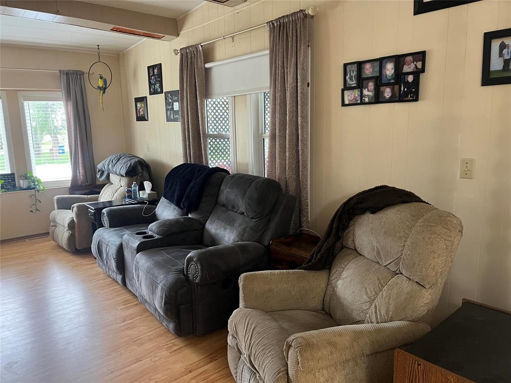 141 Meadowlark Court, Brandon, Manitoba  R7C 0C1 - Photo 6 - 202625245