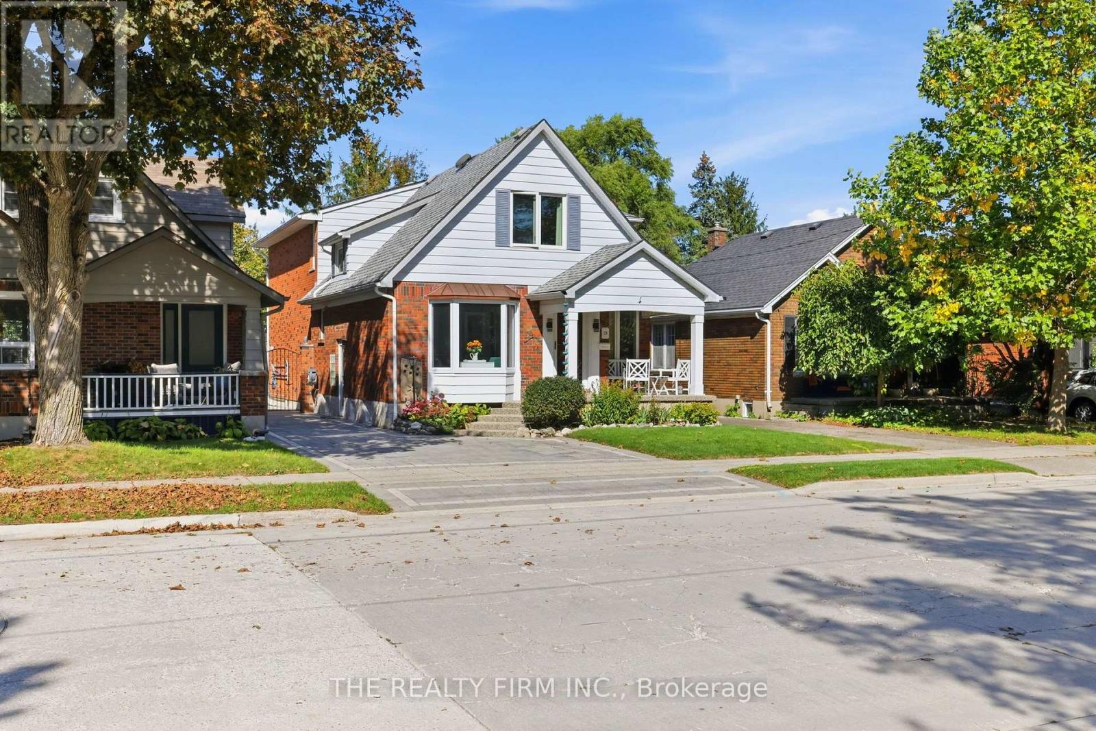 28 Thomas Janes Drive, London South, Ontario  N6C 2G9 - Photo 3 - X13877920