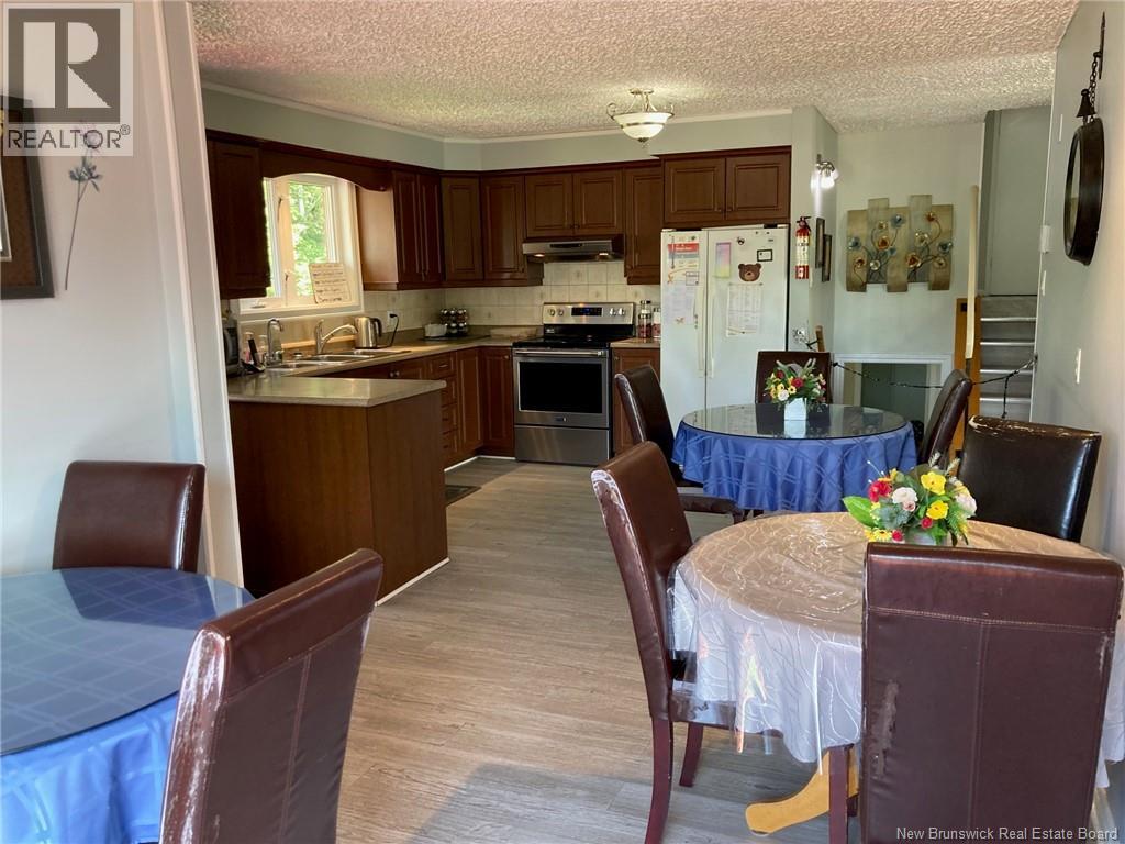 585 Rue Basque, Tracadie, New Brunswick  E1X 1B1 - Photo 7 - NB149409