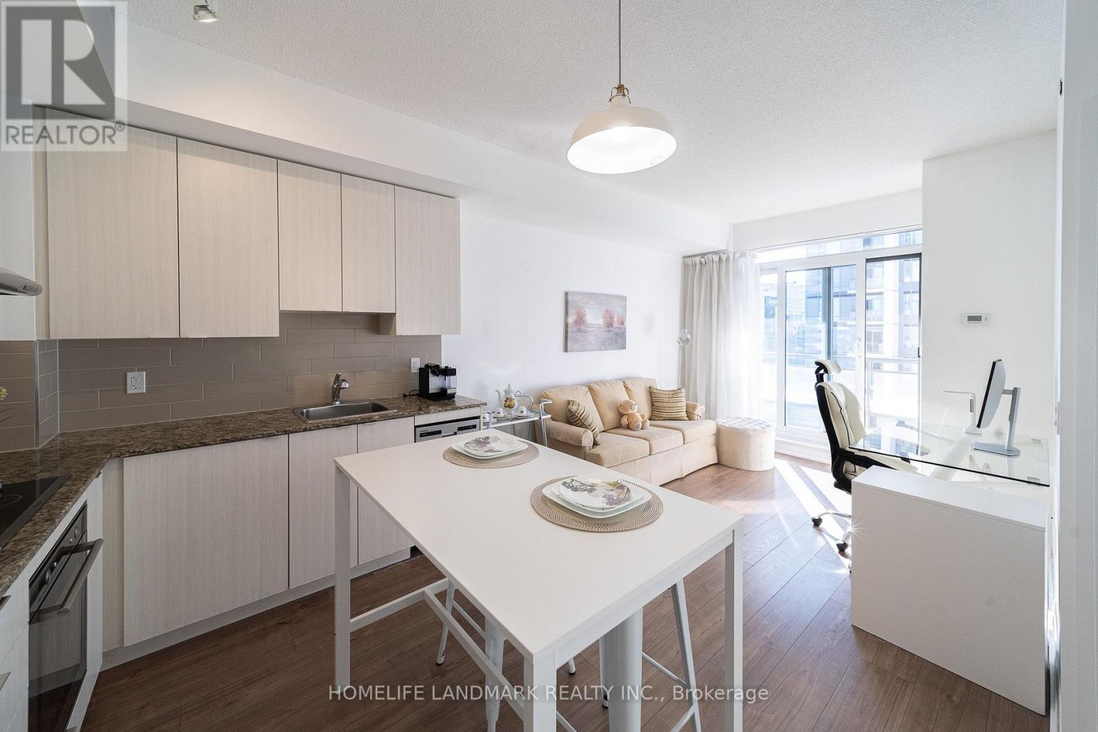 1807 - 50 Ann O'reilly Road, Toronto, Ontario  M2J 0C9 - Photo 2 - C13879614