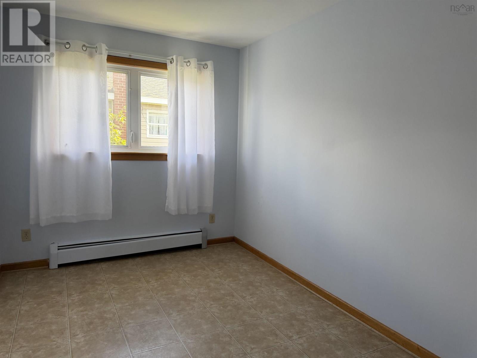 196 Dominion Street, Glace Bay, Nova Scotia  B1A 3N3 - Photo 10 - 202625299