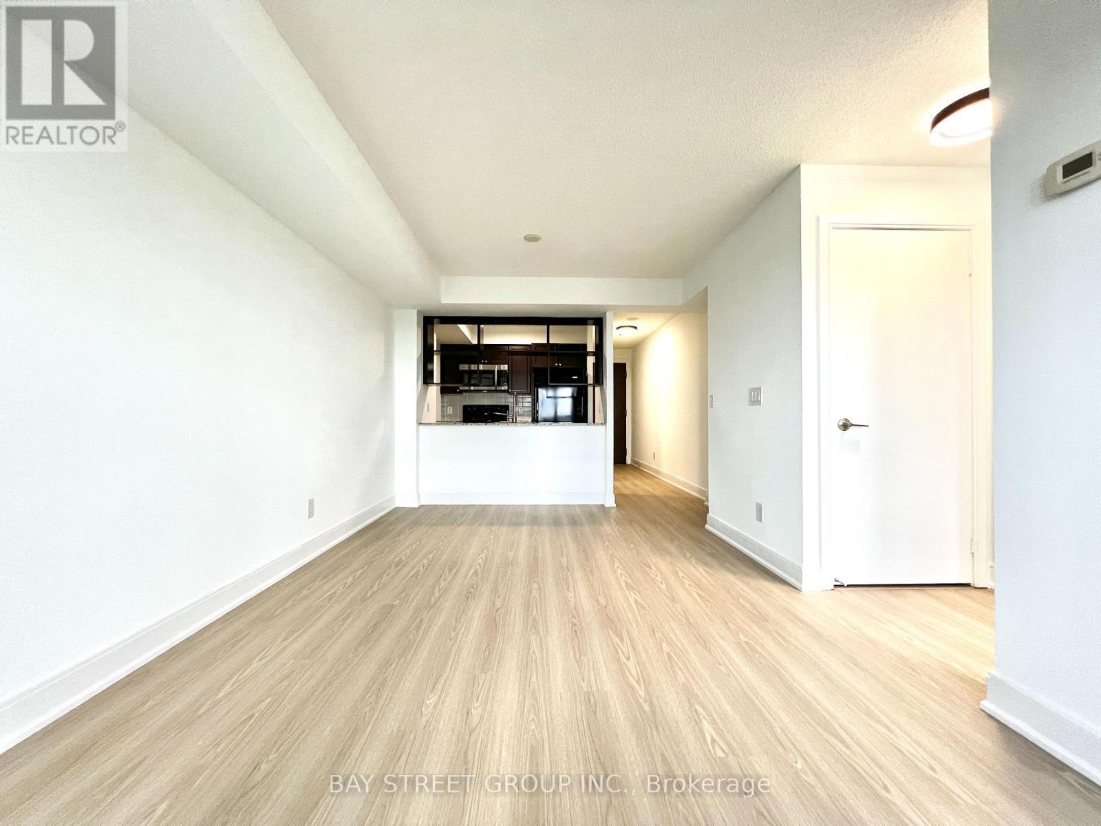2305 - 125 Village Green Square, Toronto, Ontario  M1S 0G3 - Photo 11 - E13879600