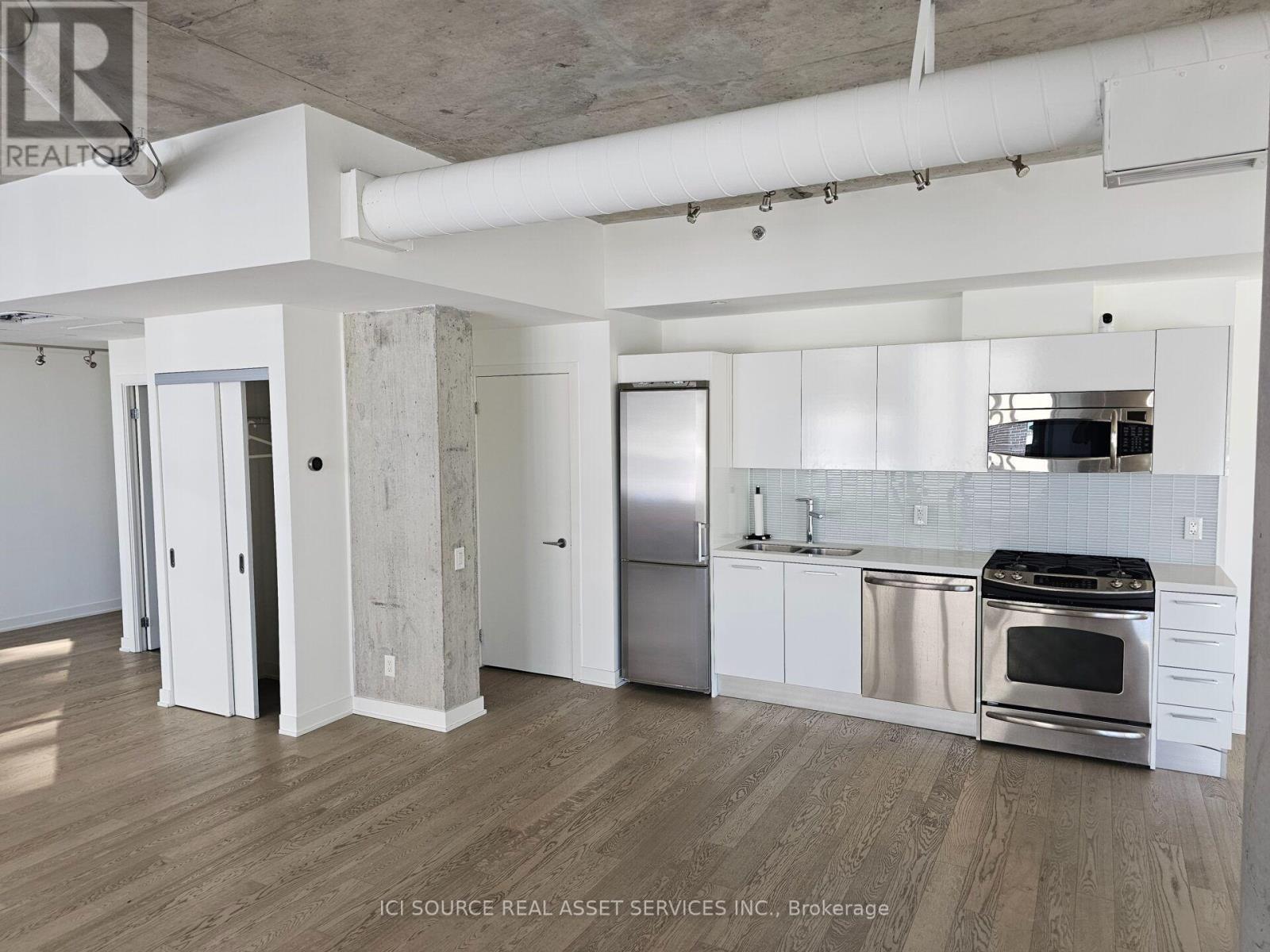 205 - 321 Carlaw Avenue, Toronto, Ontario  M4M 2S1 - Photo 3 - E13879608