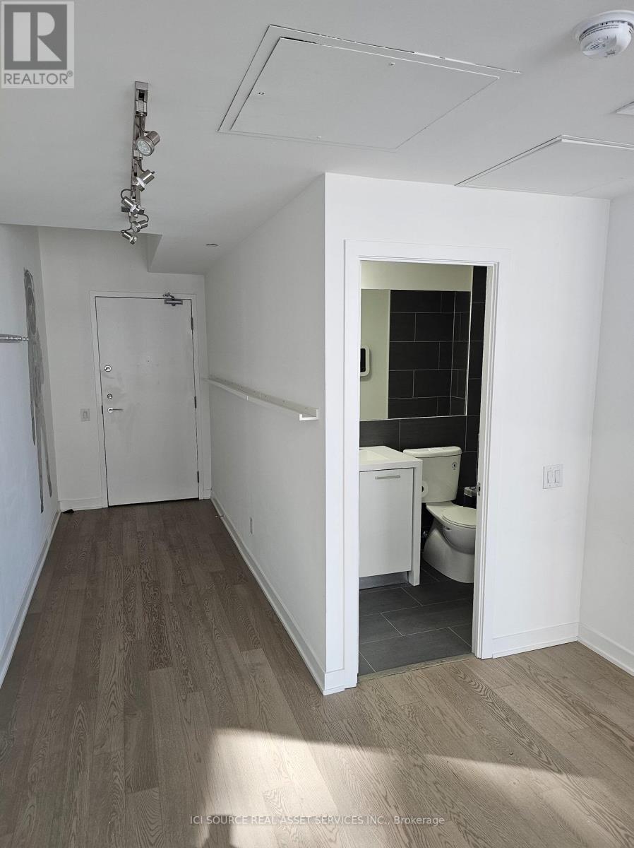 205 - 321 Carlaw Avenue, Toronto, Ontario  M4M 2S1 - Photo 5 - E13879608