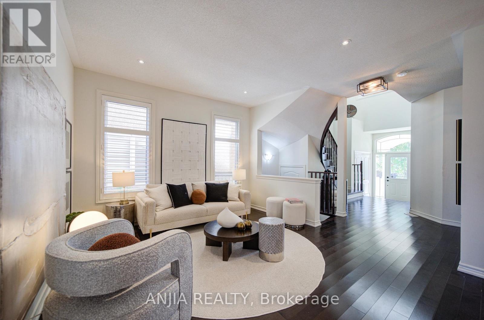 68 Old Field Crescent, East Gwillimbury, Ontario  L9N 0A4 - Photo 10 - N13879622