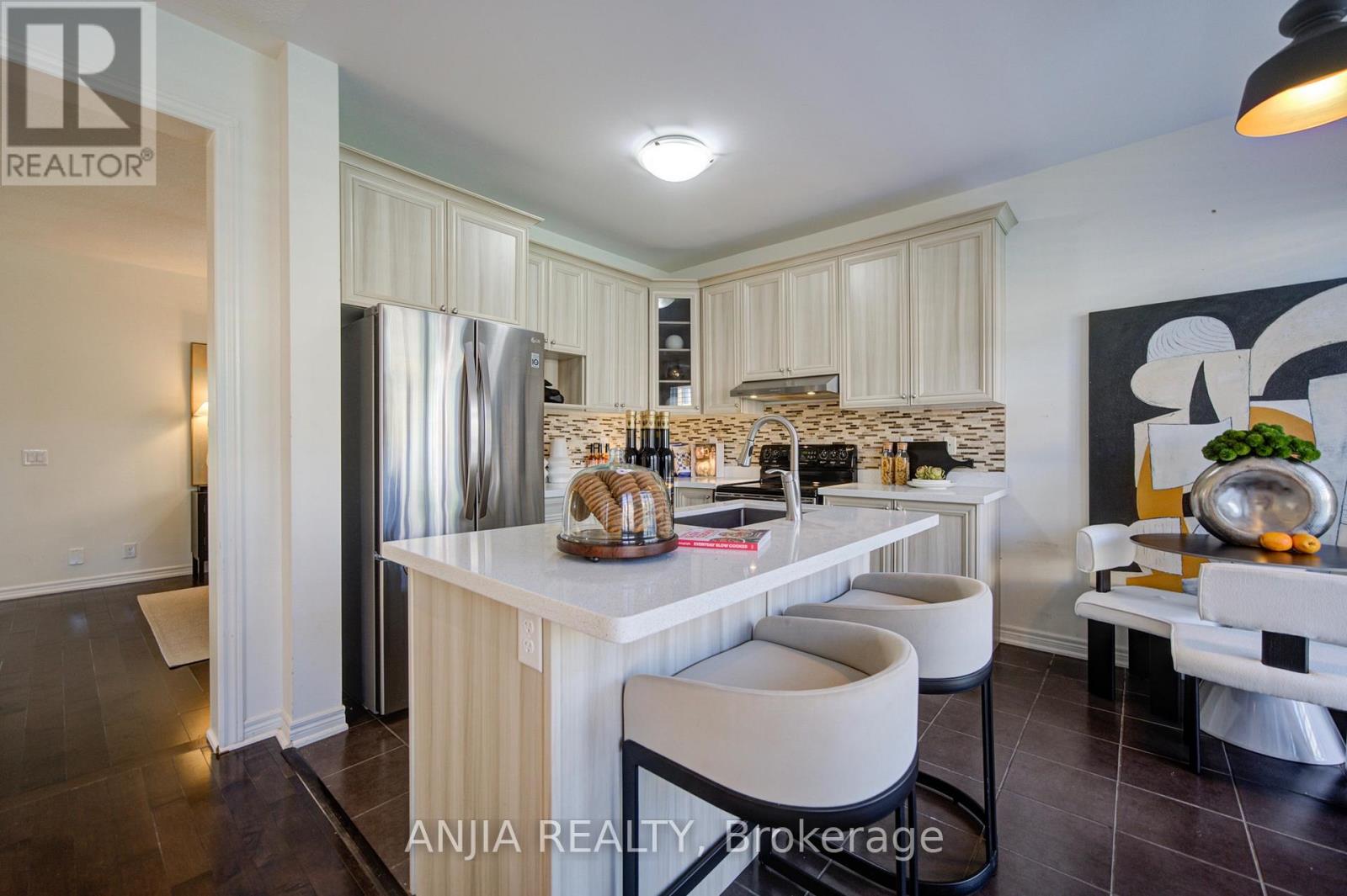68 Old Field Crescent, East Gwillimbury, Ontario  L9N 0A4 - Photo 17 - N13879622