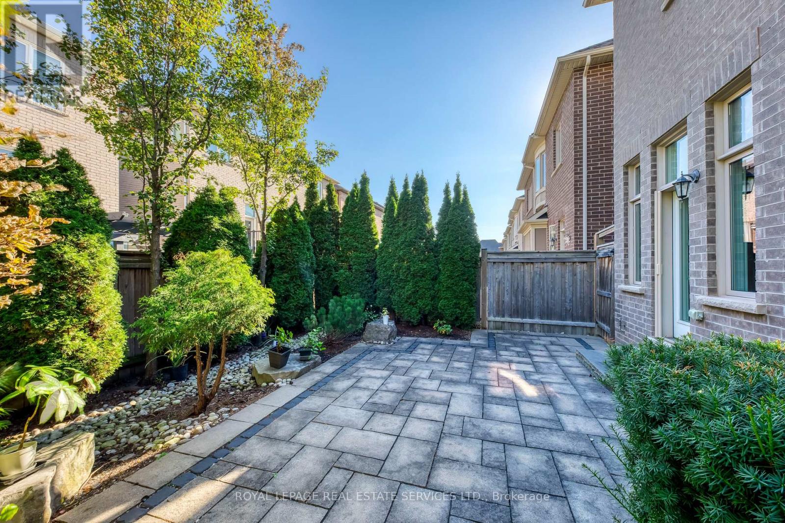 144 North Park Boulevard, Oakville, Ontario  L6M 0W6 - Photo 46 - W13879626