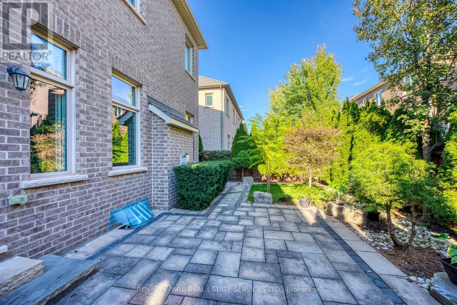 144 North Park Boulevard, Oakville, Ontario  L6M 0W6 - Photo 47 - W13879626