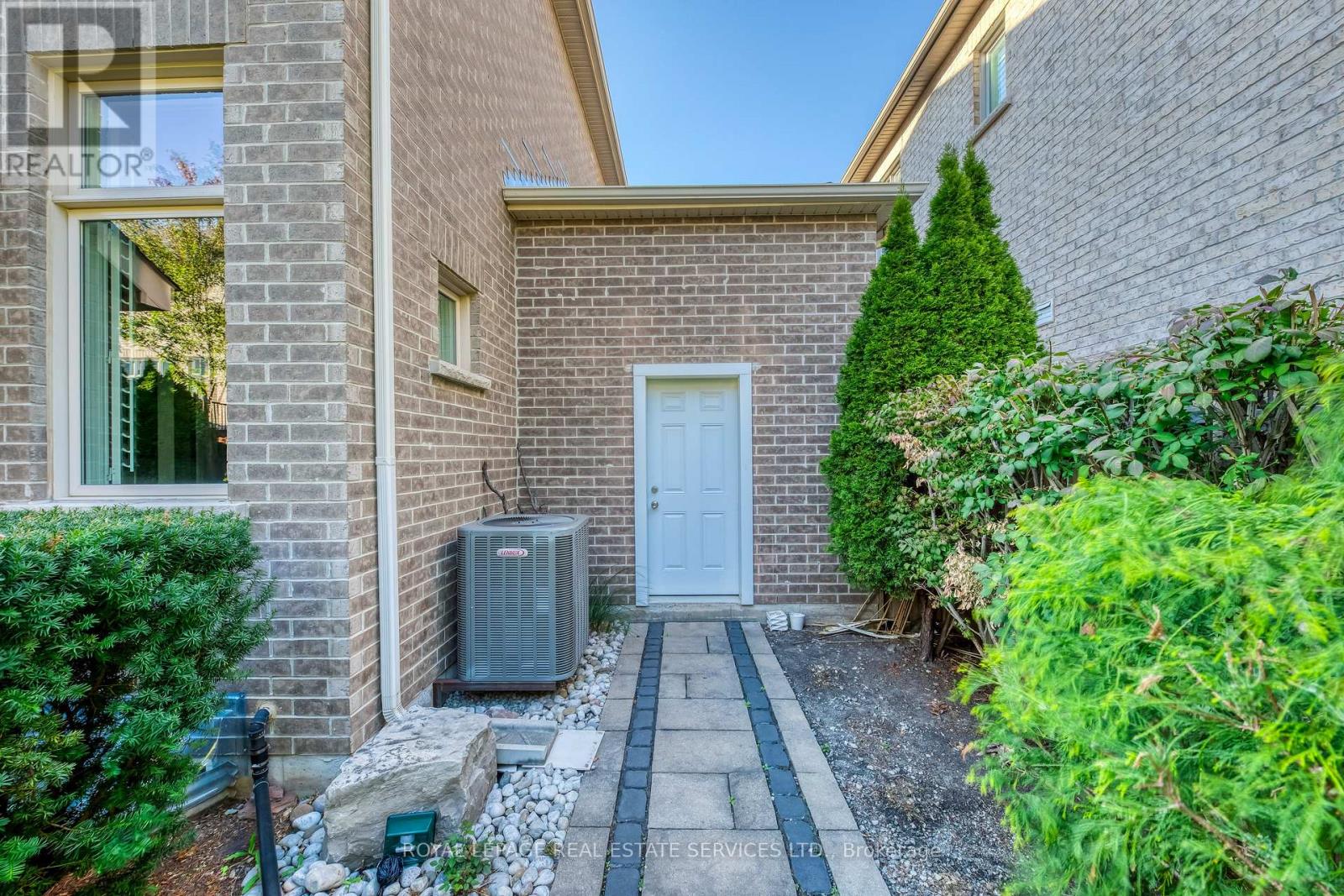 144 North Park Boulevard, Oakville, Ontario  L6M 0W6 - Photo 48 - W13879626