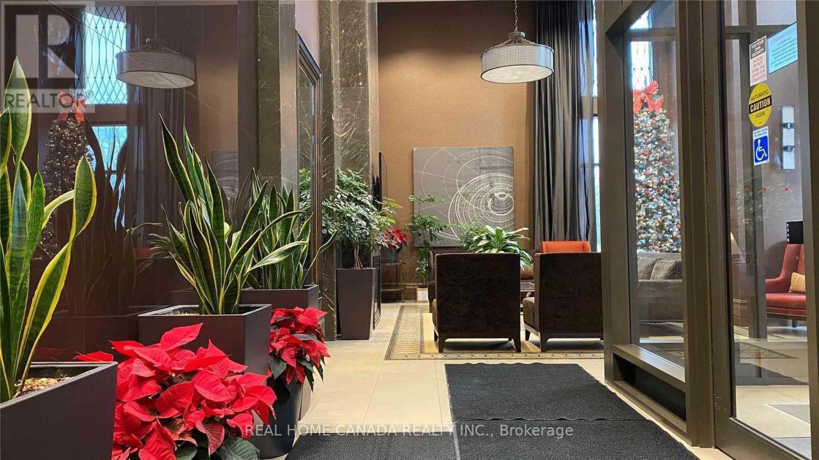 1305 - 385 Prince Of Wales Drive, Mississauga, Ontario  L5B 0C8 - Photo 2 - W13879636